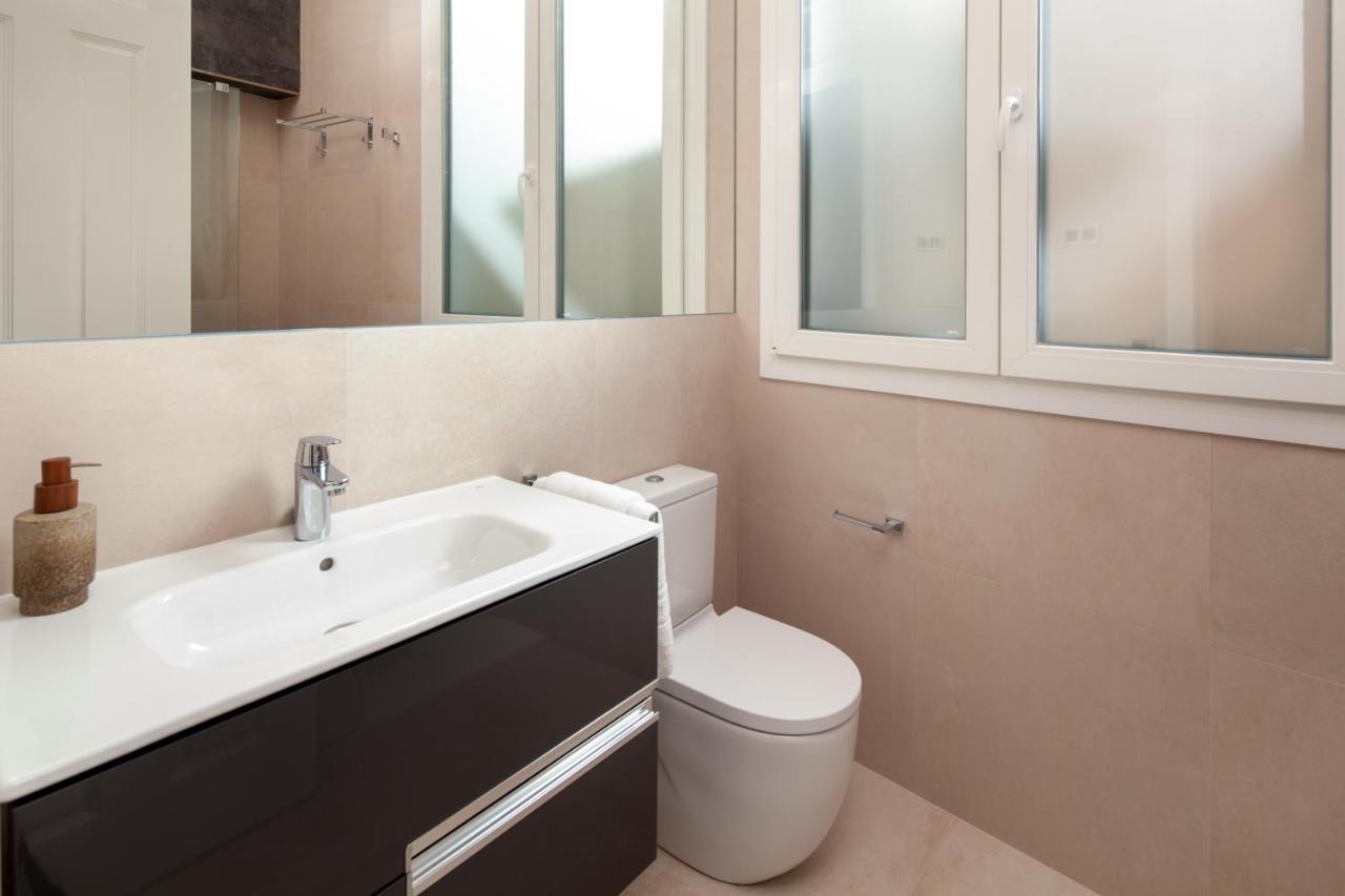 Inmalaga Santos Suites 1 Ngoại thất bức ảnh